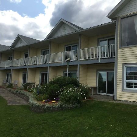 Hilton Beach Inn & Spa Thessalon Buitenkant foto